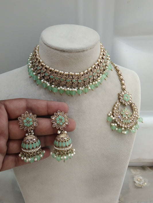 Pista Choker Jewellery Fernie  Set