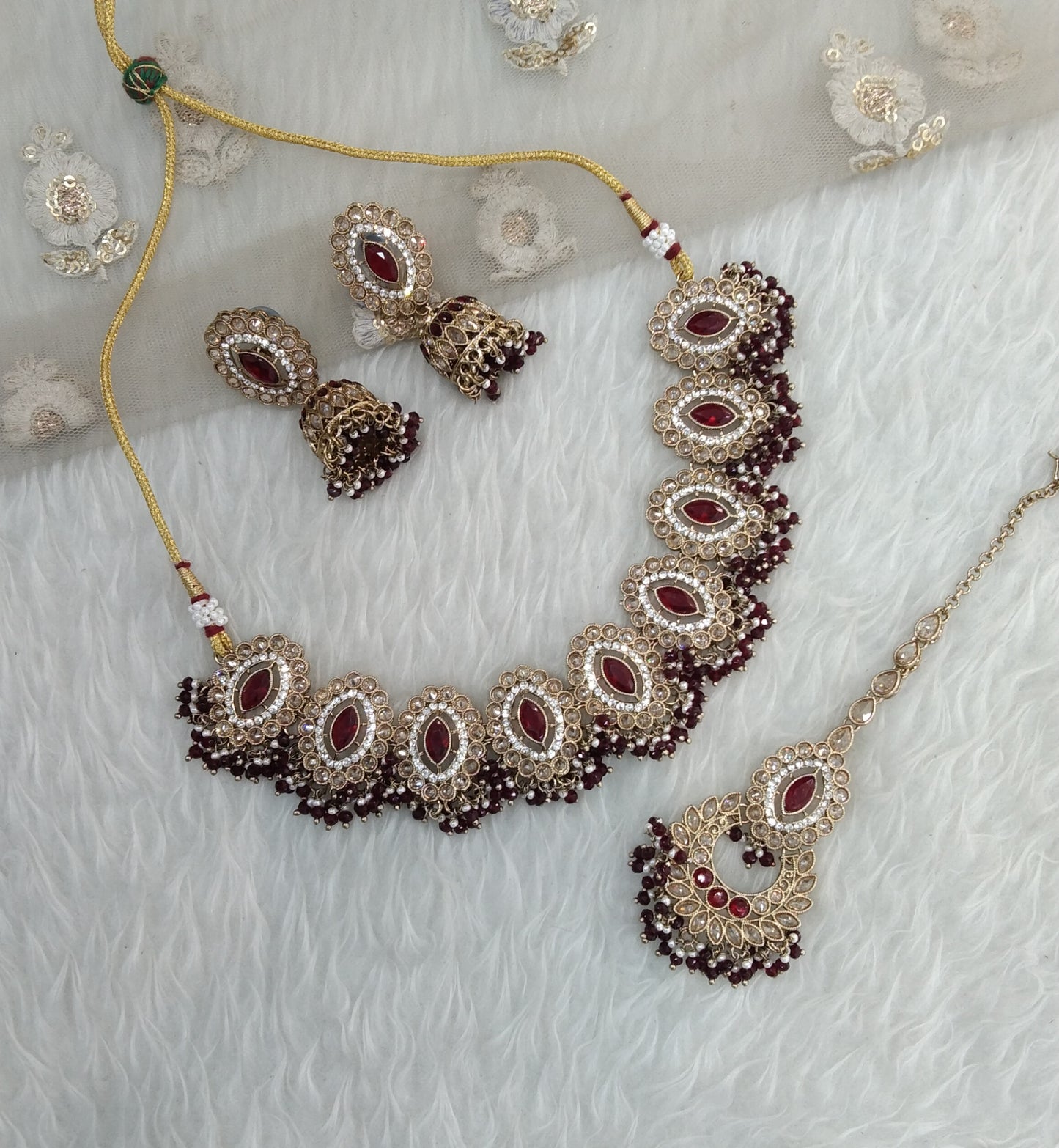 Maroon necklace Jewellery Inaaya Set