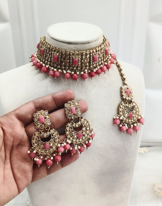 Gaajri Choker Jewellery Sandieso  Set