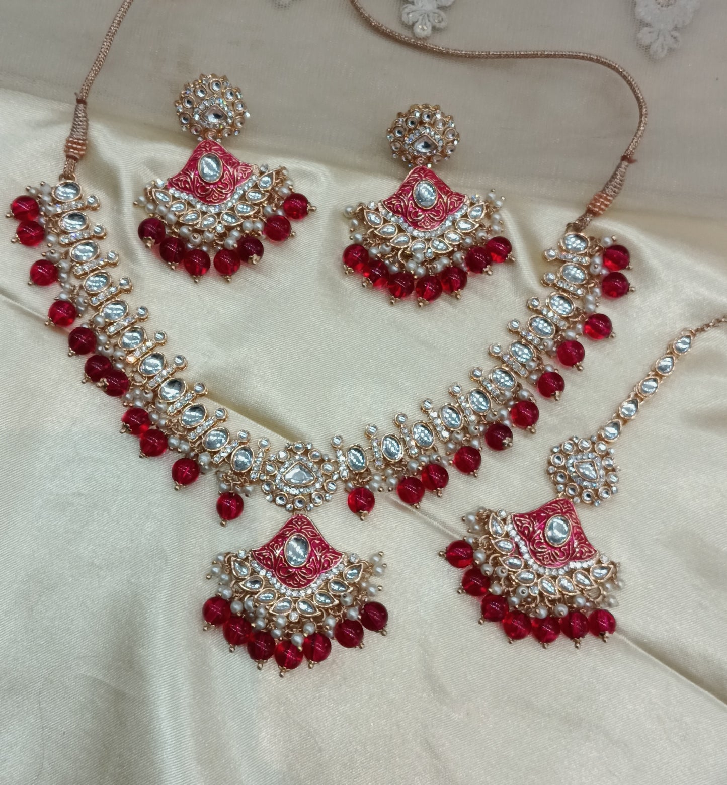 Majenta Kundan 21 Karet Necklace Jewellery Hipi Set