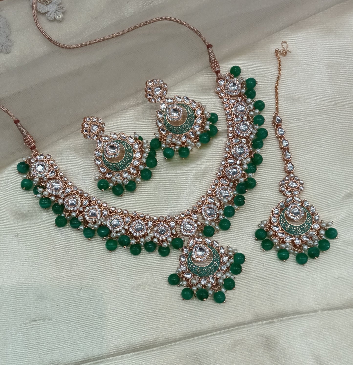 Green Kundan 21 Karet Necklace Jewellery West Set
