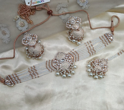 White Kundan 21 Karet Choker Jewellery Hipsi Set