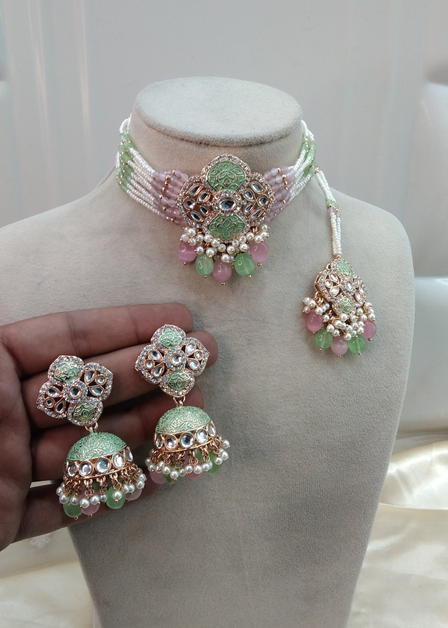 Mint Pink Kundan 21 Karet Choker Jewellery Hipsi Set