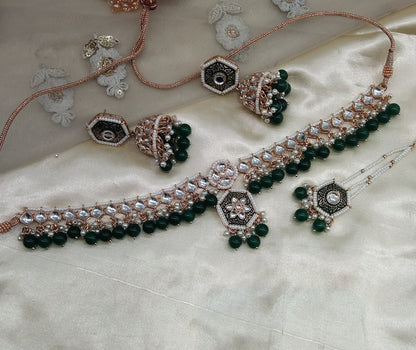Green Kundan 21 Karet Necklace Jewellery Preserve Set