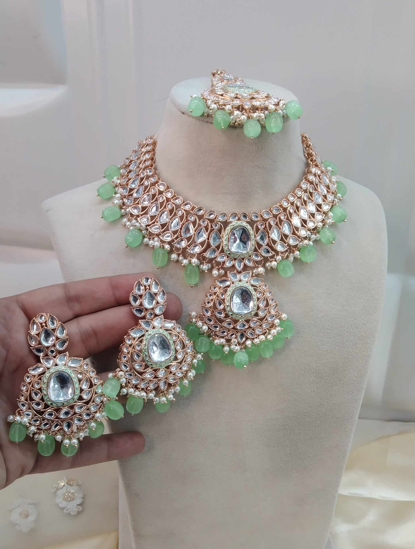 Pista Green Kundan 21 Karet Necklace Jewellery Hari Set
