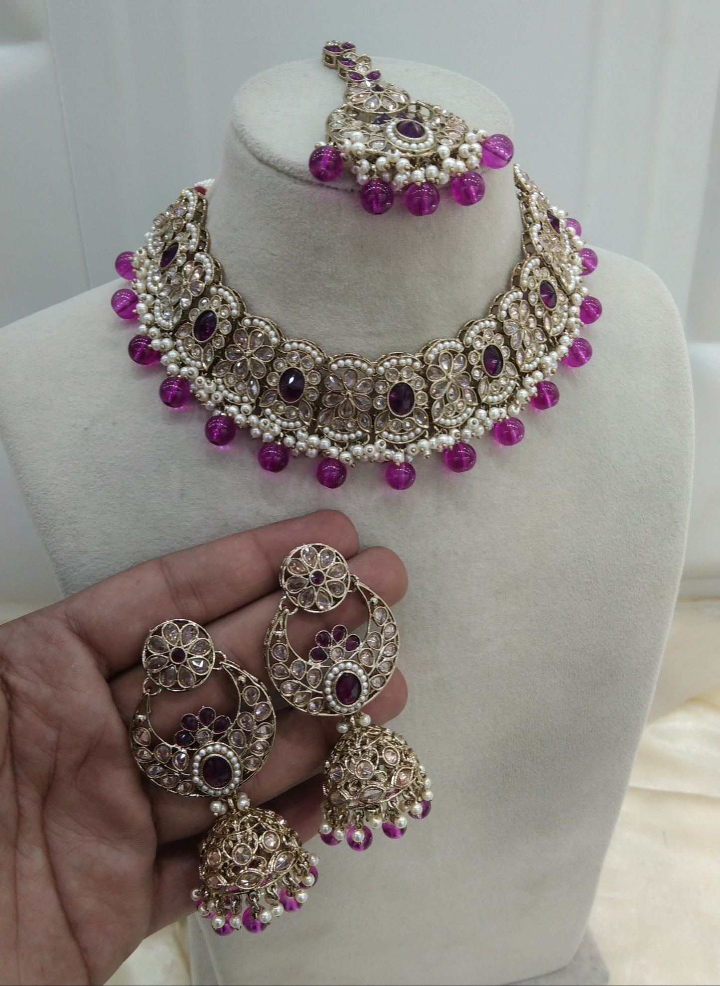 Purple Antique Gold Necklace Jewellery Keeps Set