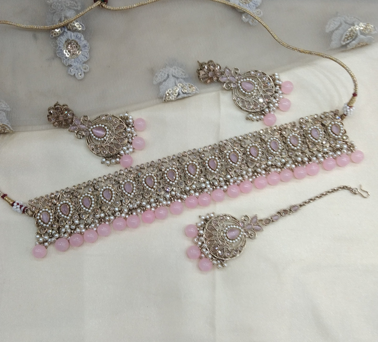 Baby Pink Choker Jewellery Winni Peg Set
