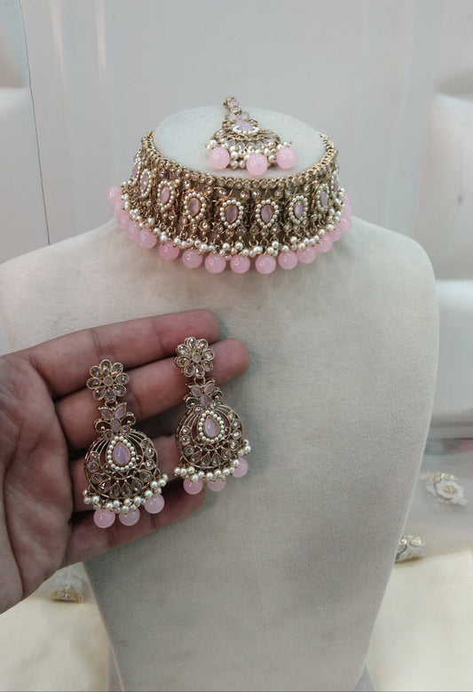 Baby Pink Choker Jewellery Winni Peg Set