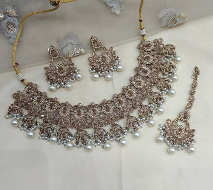 Antique White Necklace Jewellery Jani Set