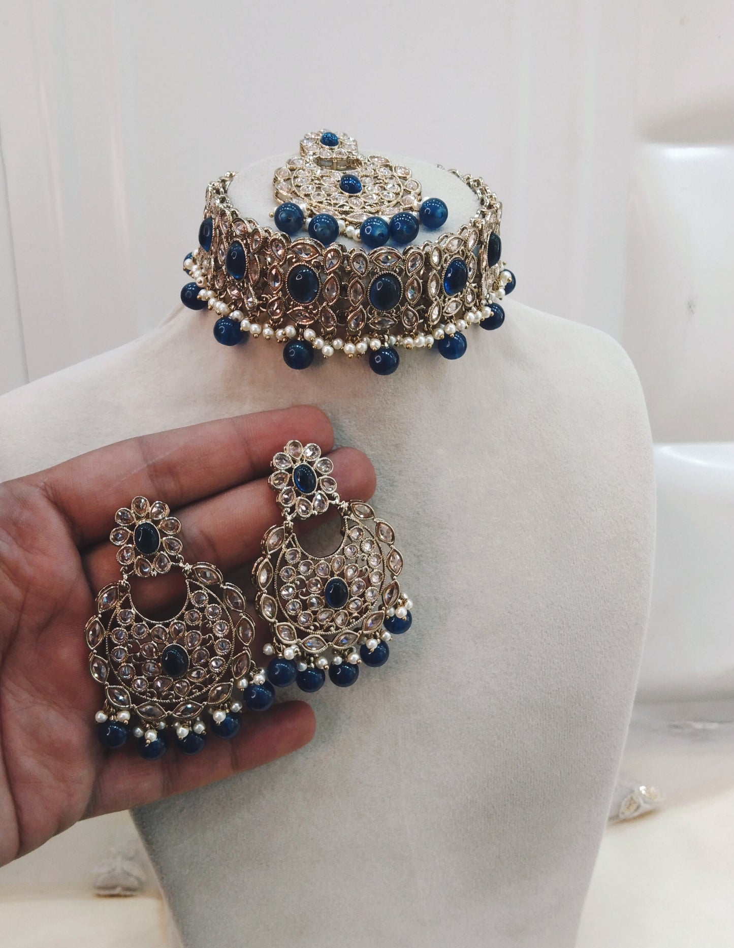 Blue Choker Jewellery Wellington  Set