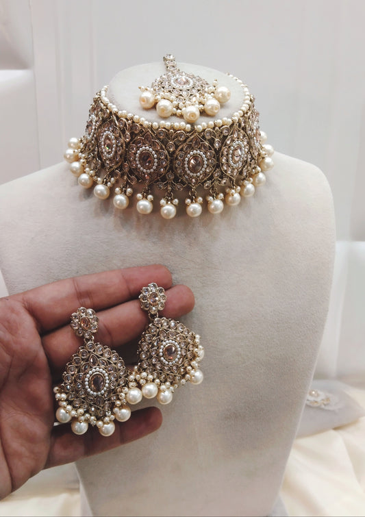 Antique Golden Choker Jewellery Hira Set