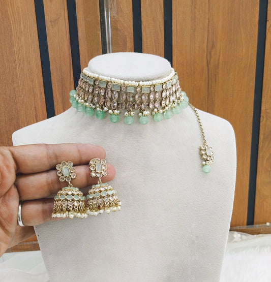 Pista Choker Jewellery Boy Set