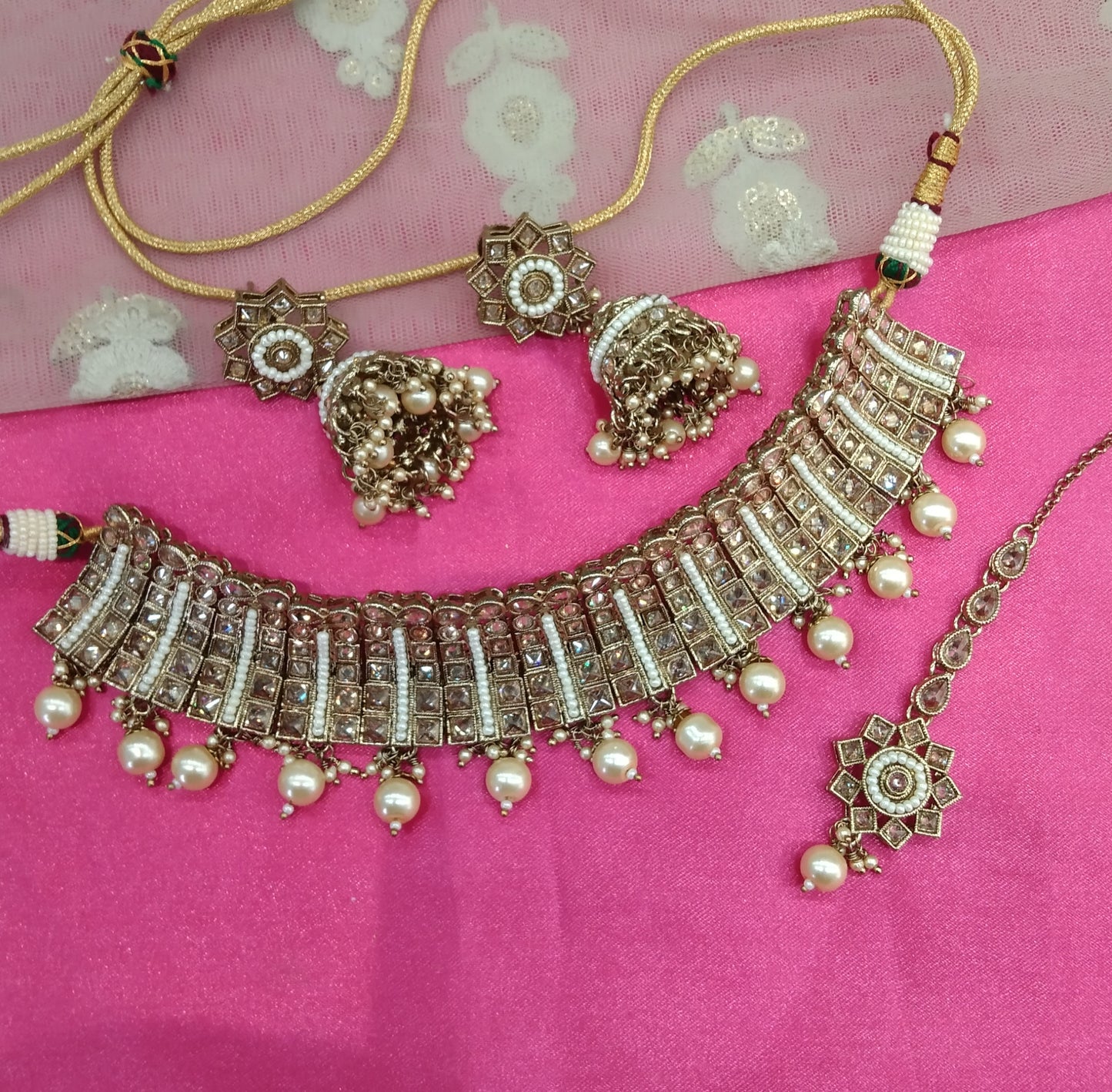 Antique Gold Choker Jewellery Armaan Set