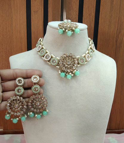Pista Necklace Jewellery Distance Set