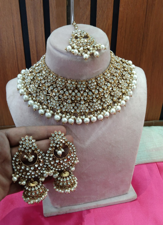 White Necklace Jewellery Astin Set