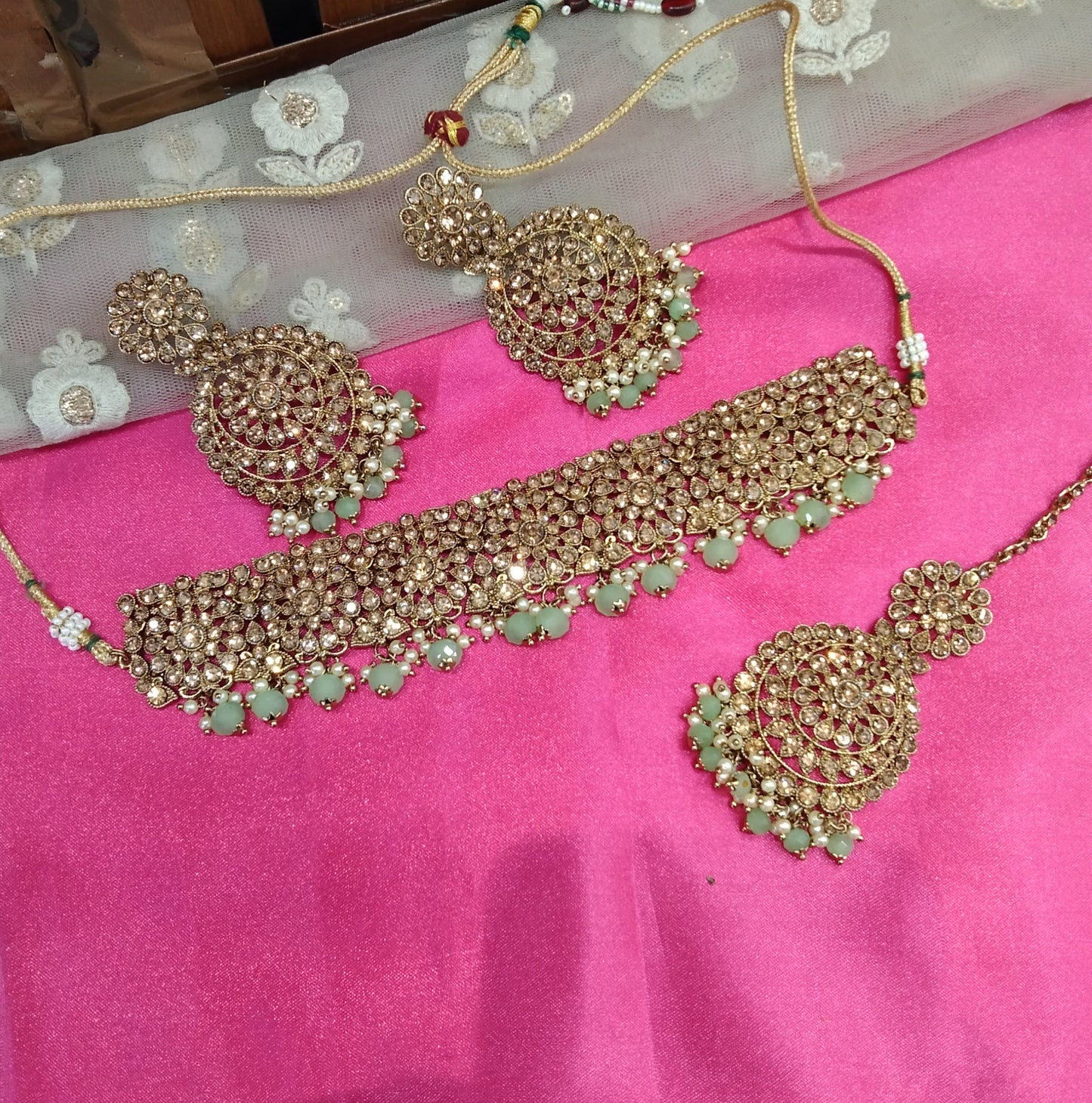 Pista Choker Jewellery West Orange Set