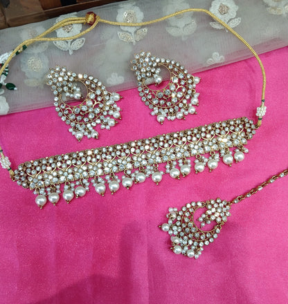Antique White Choker Jewellery Vinland Set