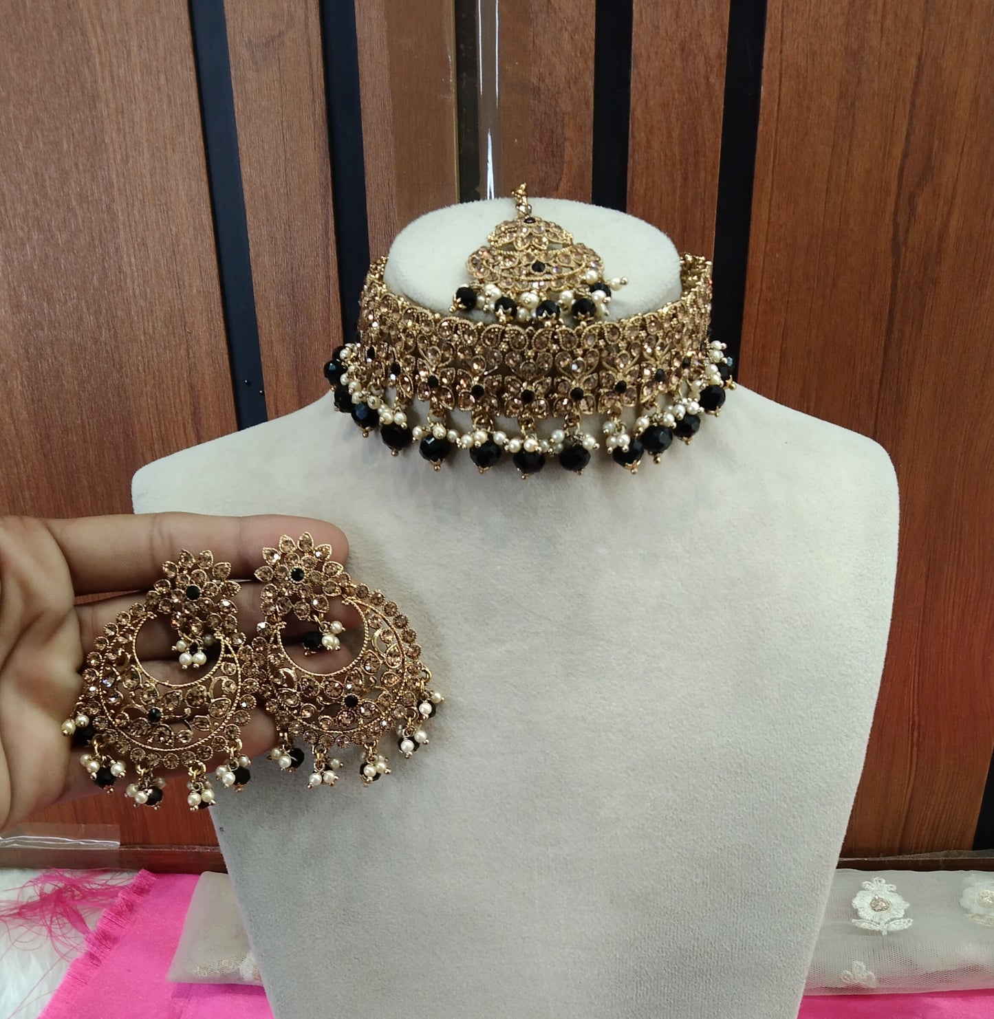 Black Choker Jewellery Vinland Set