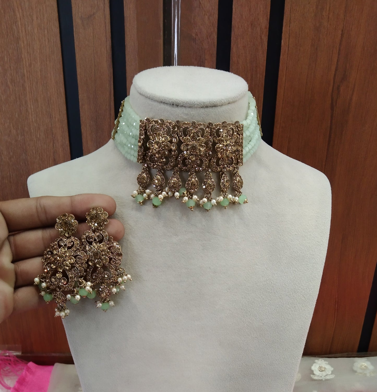 Pista Choker Jewellery Vladimir Set