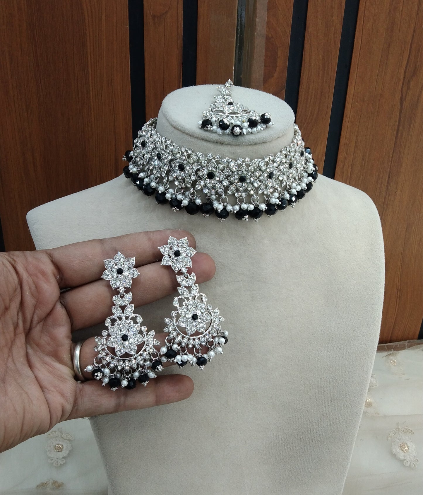 Silver Black Choker Jewellery Tesli Set