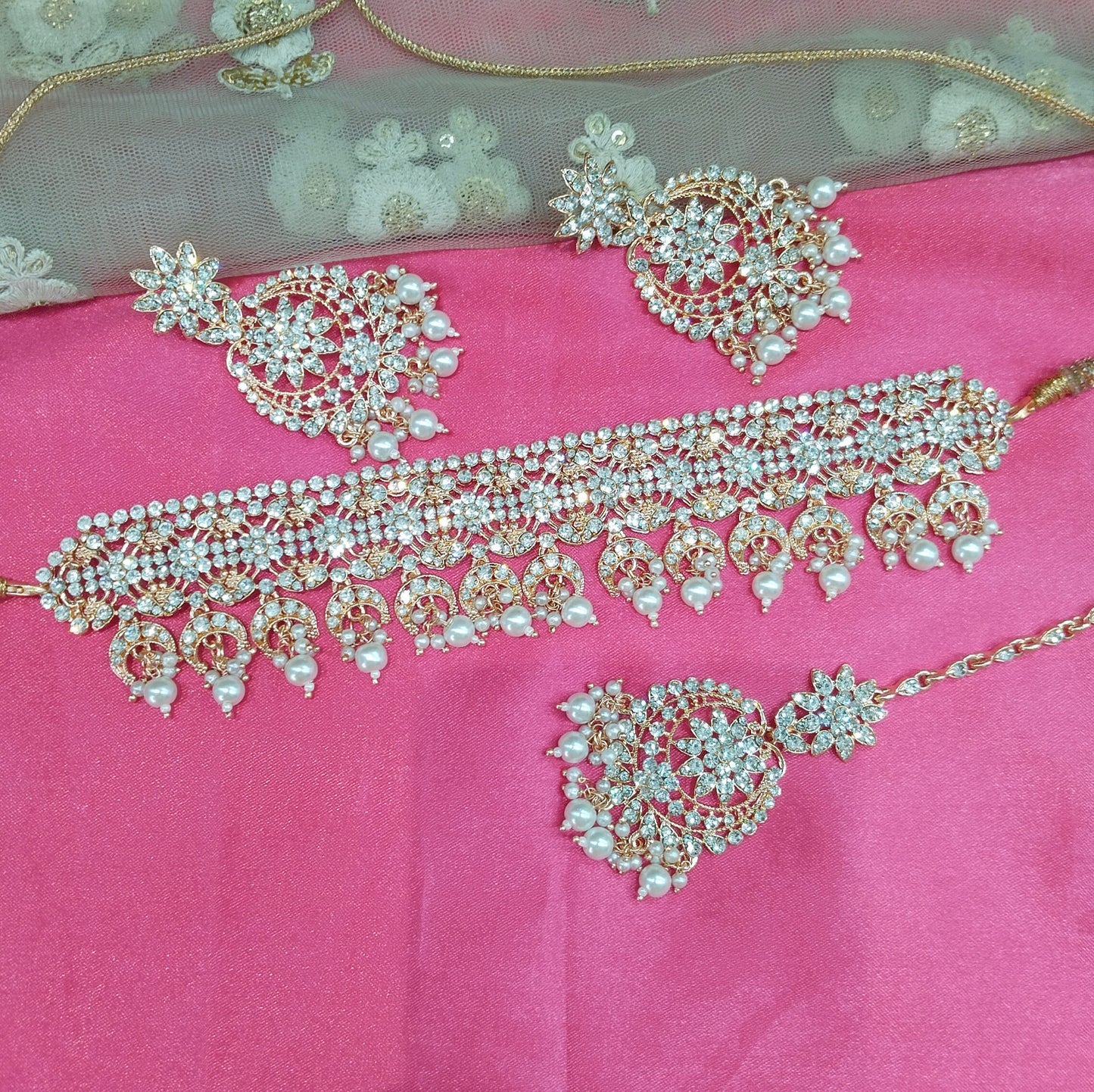 Rose White Choker Jewellery Princeton Set