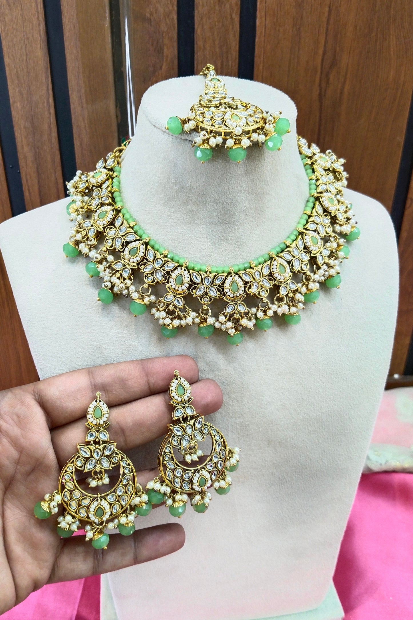 Pista Kundan Necklace Jewellery Solo Set