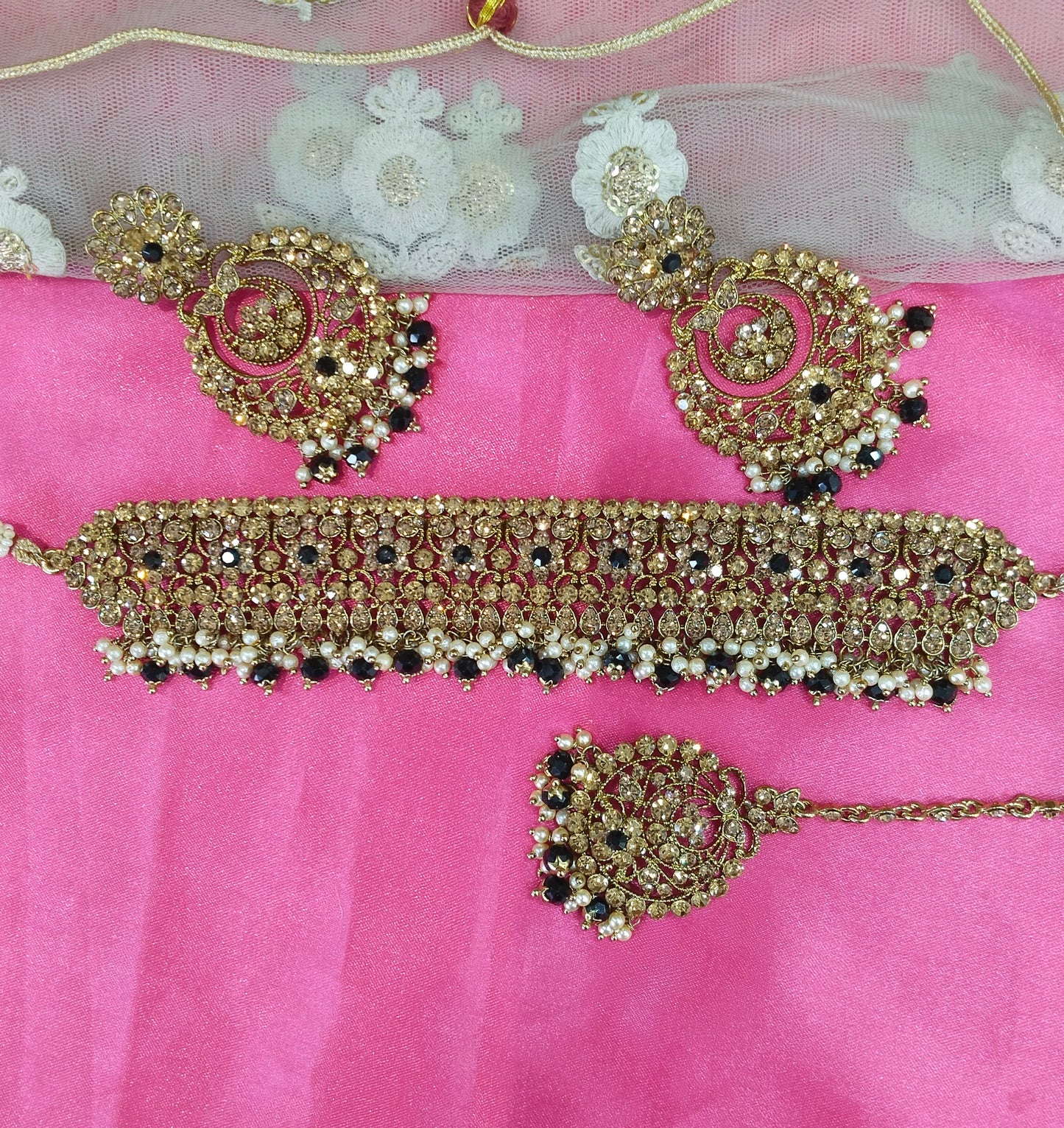 Antique Black Choker Jewellery Carlsbad Set
