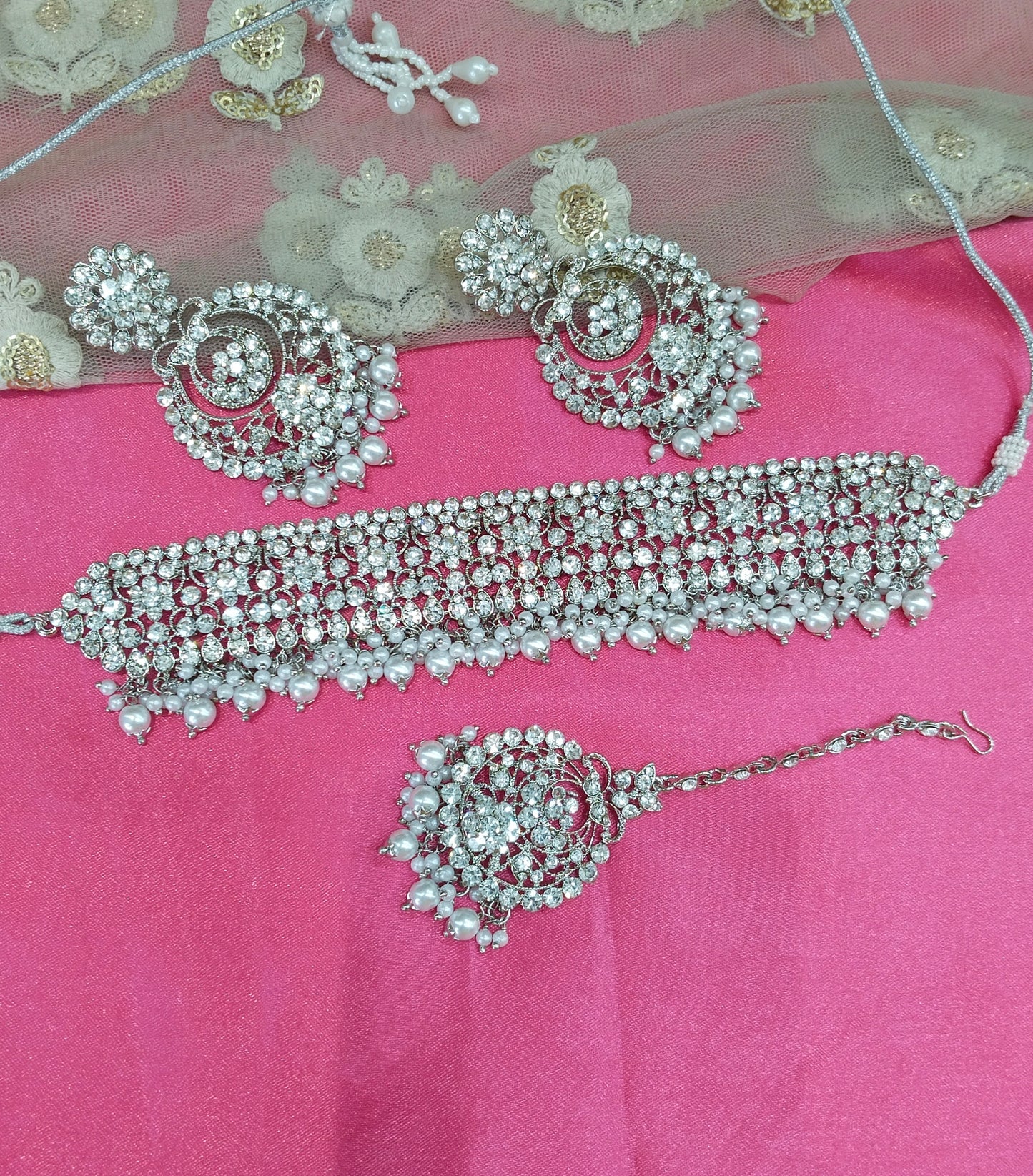 Silver White Choker Jewellery Carlsbad Set