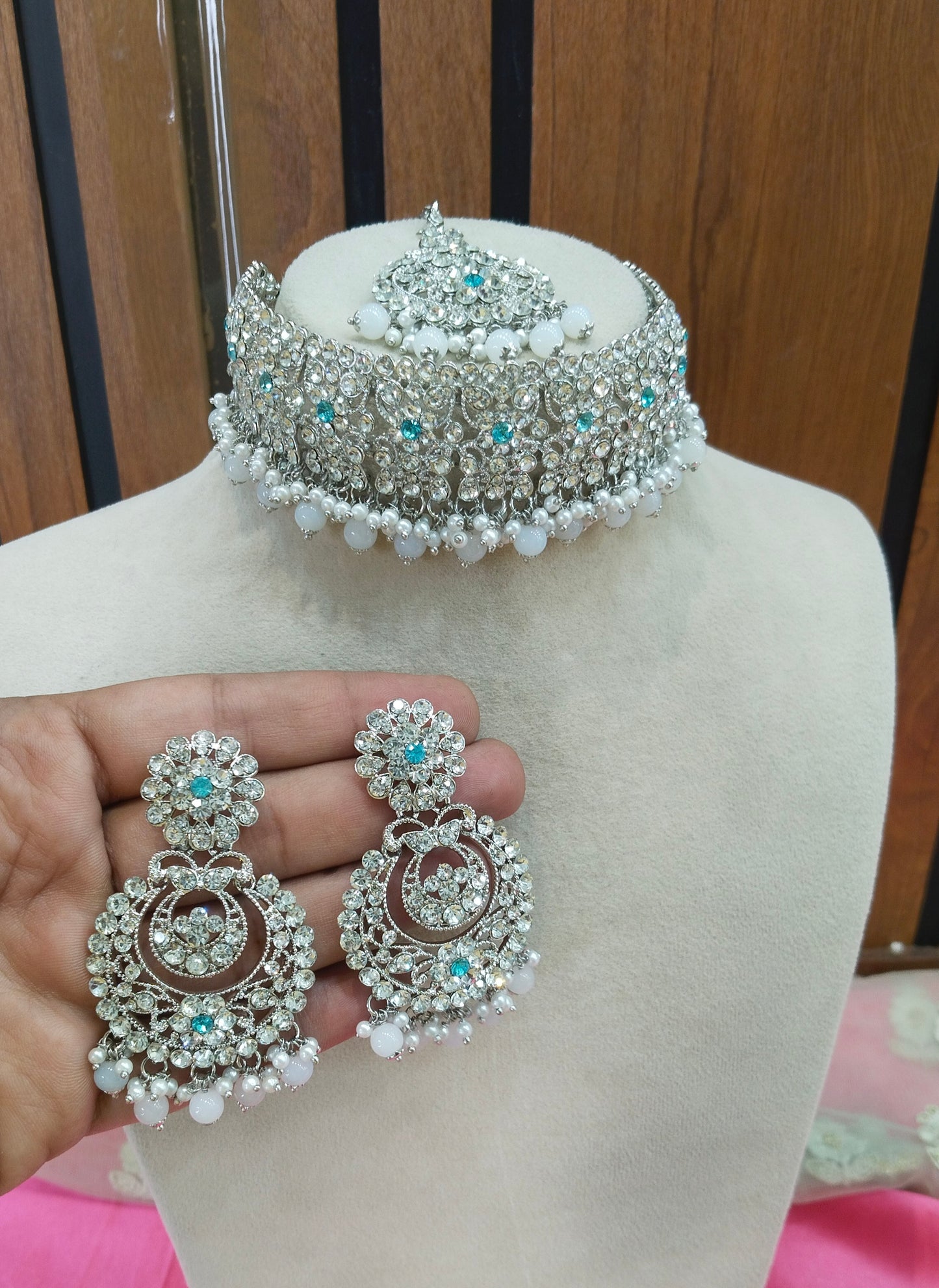 Silver Light Sky Blue Choker Jewellery Carlsbad Set