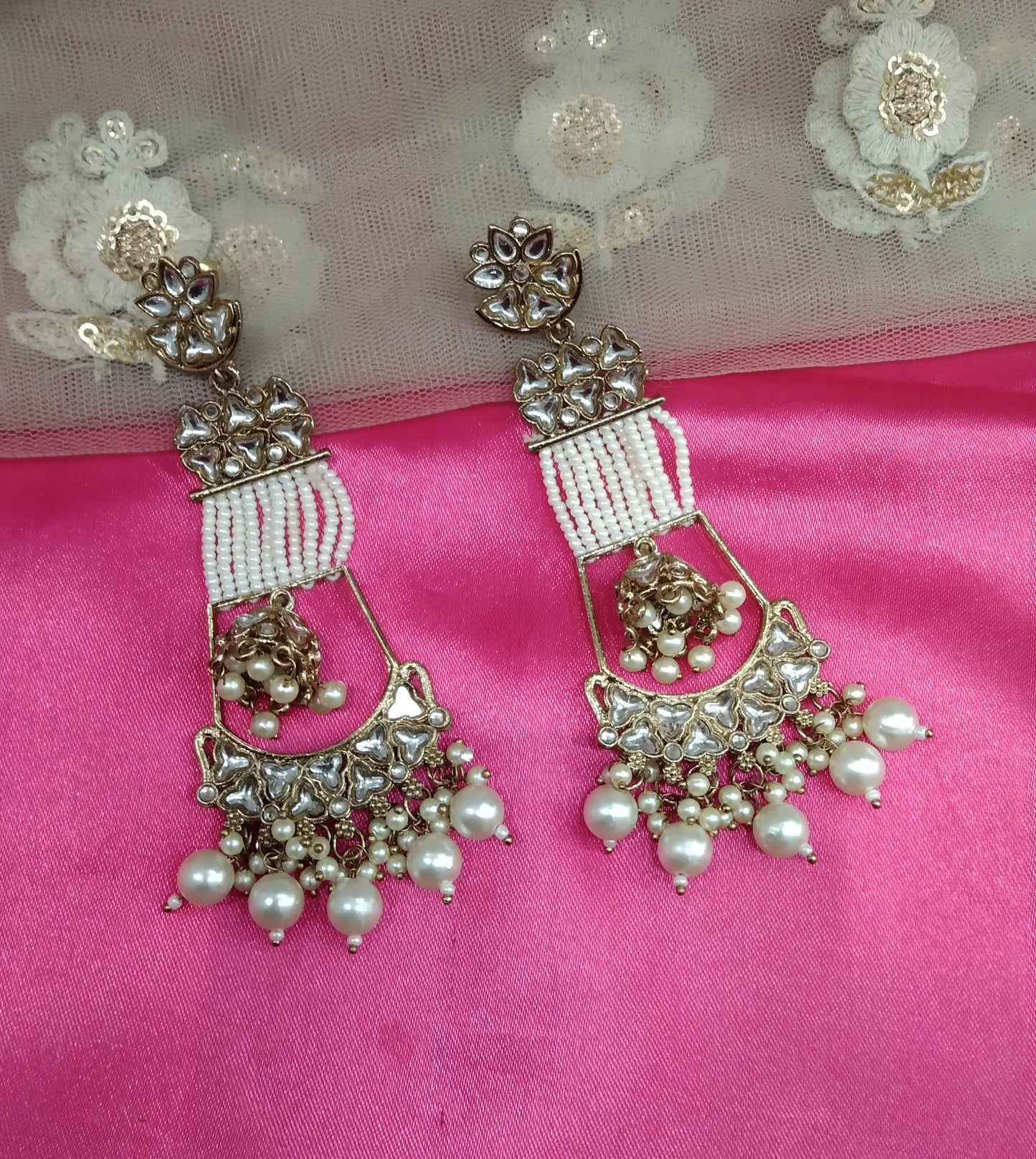 White Kundan Geetika Bollywood Earrings