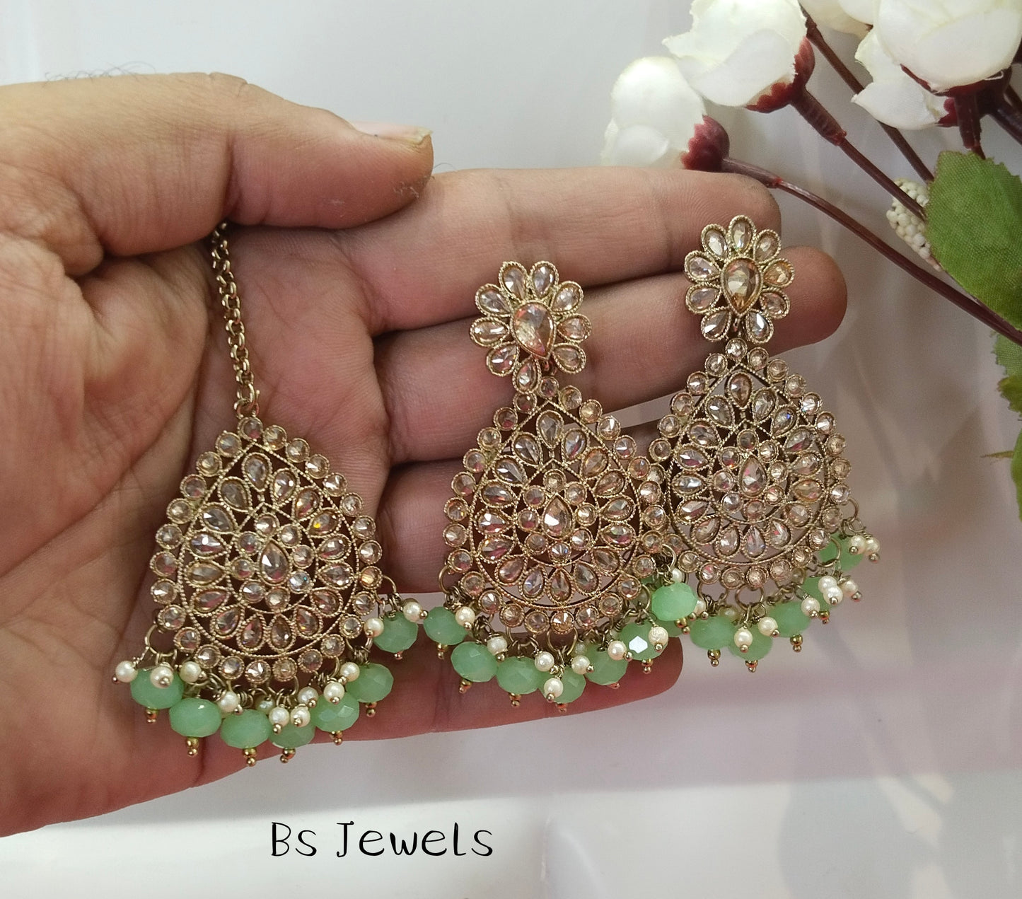 Pista Rupinder Bollywood Earrings Tikka Set