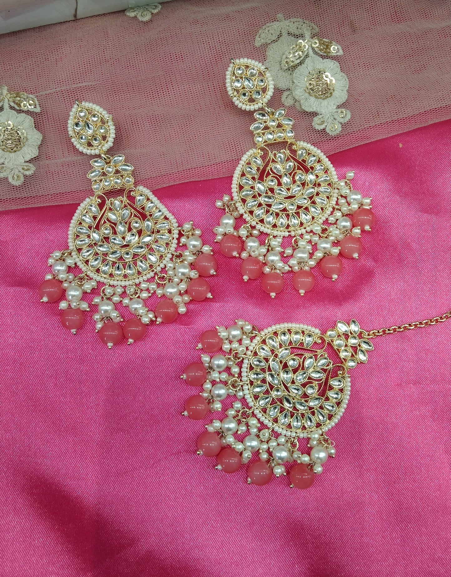 Gajjri Kundan Tape Bollywood Earrings Tikka Set
