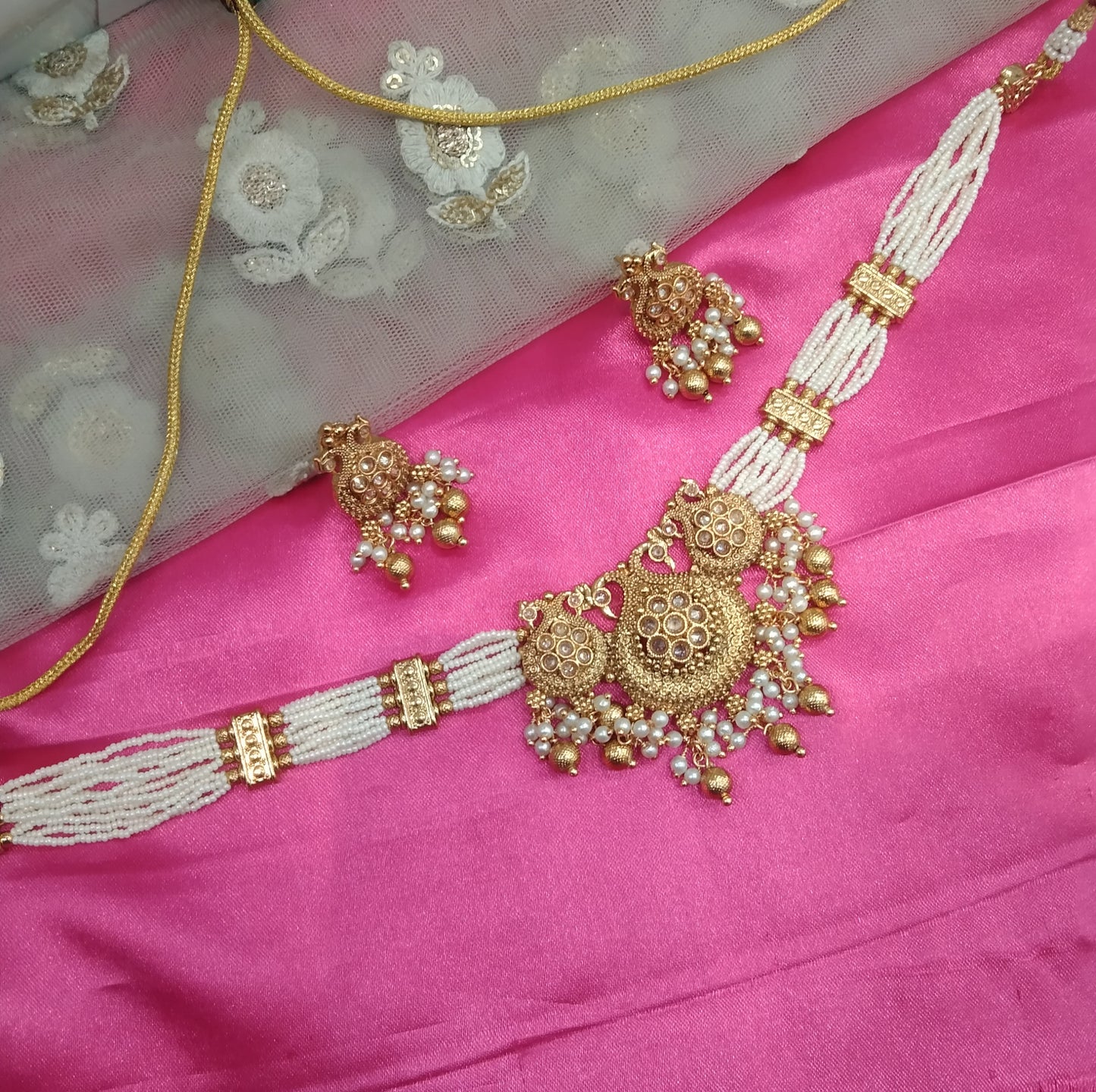 Gold  polki  Choker Necklace Jewellery Rishi Set