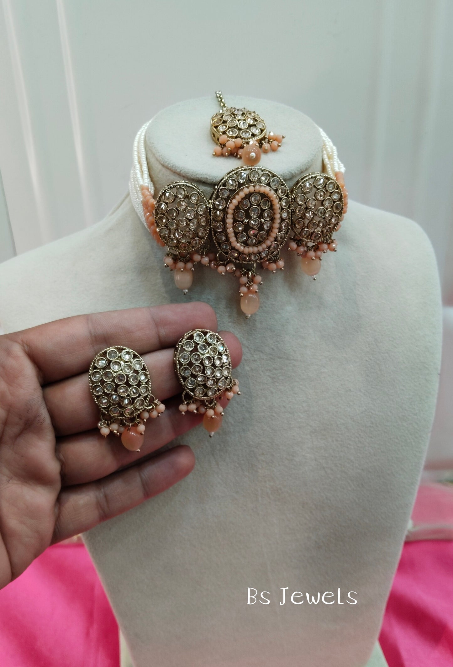 Peach Champagne Stone Choker Jewellery Narayan Set