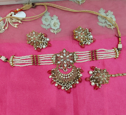 Gajjari Kundan Choker Jewellery  Nisi Set