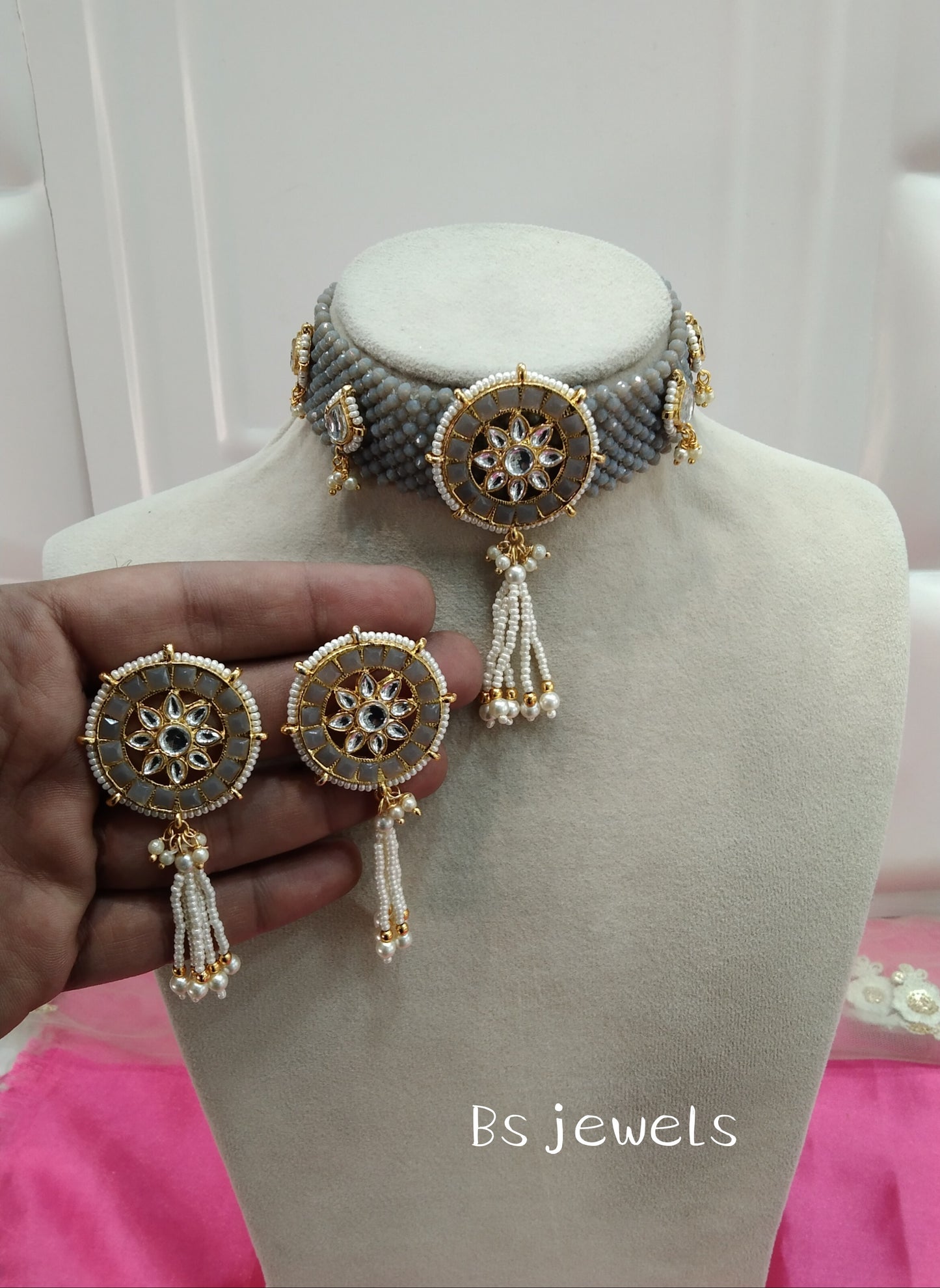 Grey Kundan Choker Jewellery Kaur Set