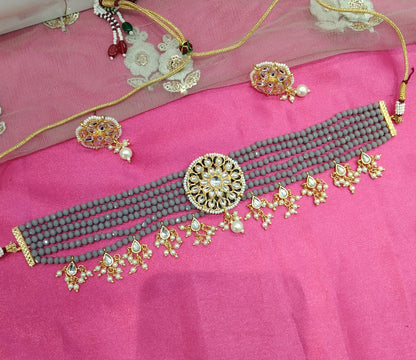 Grey Kundan Choker Jewellery Kaur Set