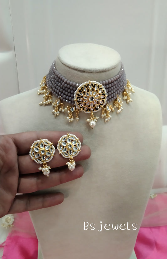 Grey Kundan Choker Jewellery Kaur Set