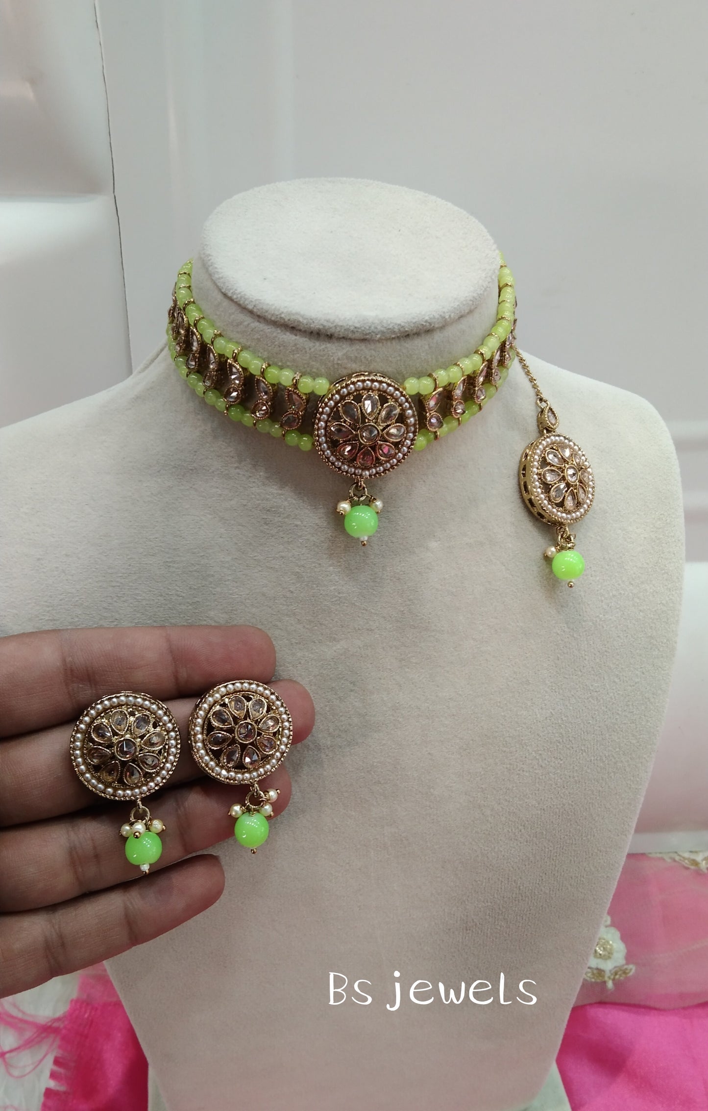Parrot Champagne Stone Choker Jewellery Sanjay Set