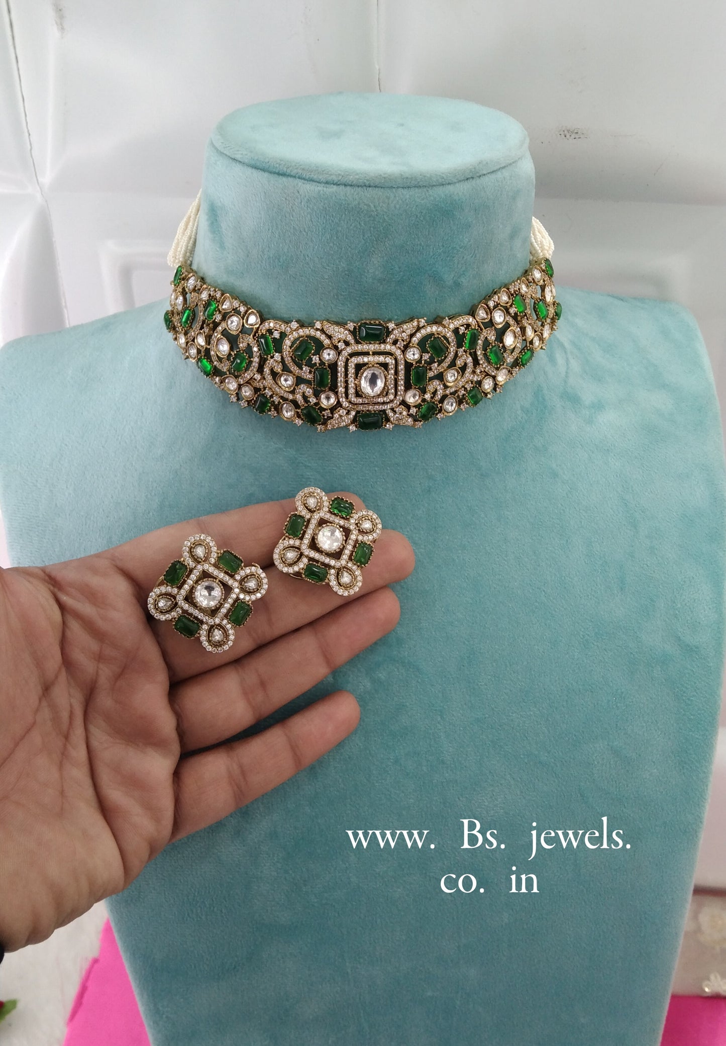 Green Moissanite Kundan Choker Jewellery Saniya Set