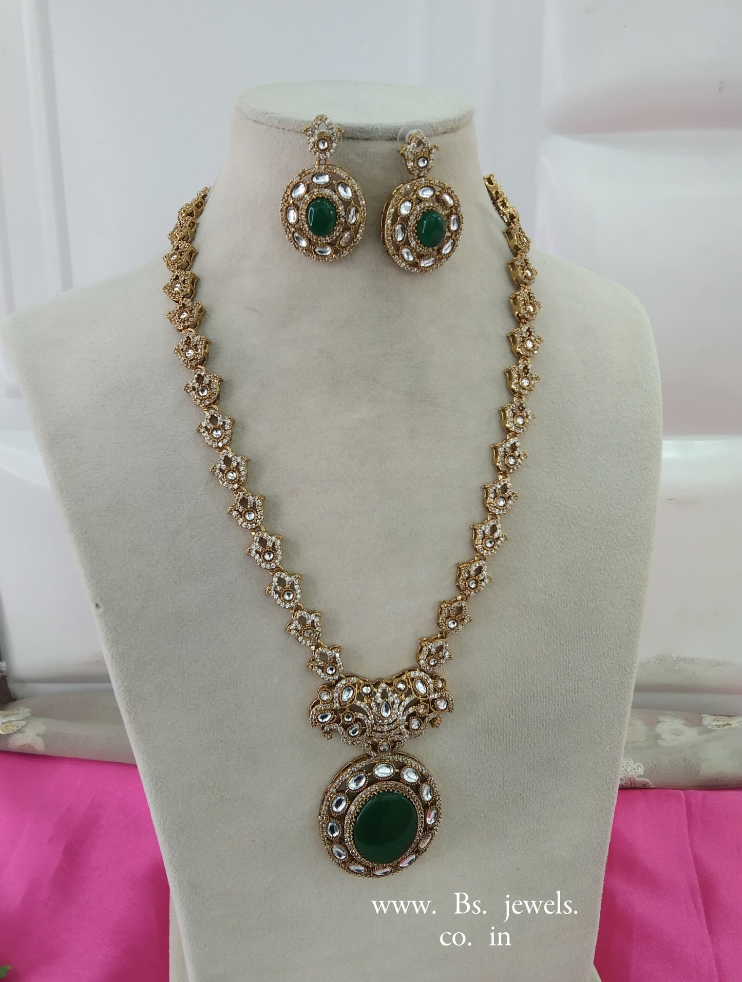 Green Moissanite Kundan Long Ranihaar Necklace Jewellery Sunita Set