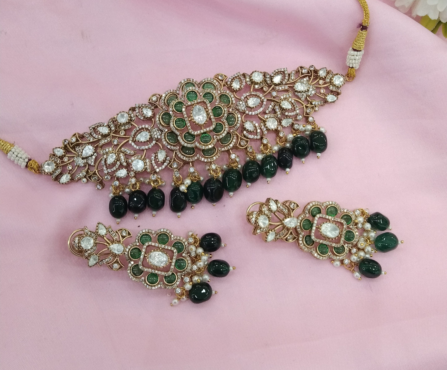 Green Moissanite Kundan Choker Jewellery Shweta Set