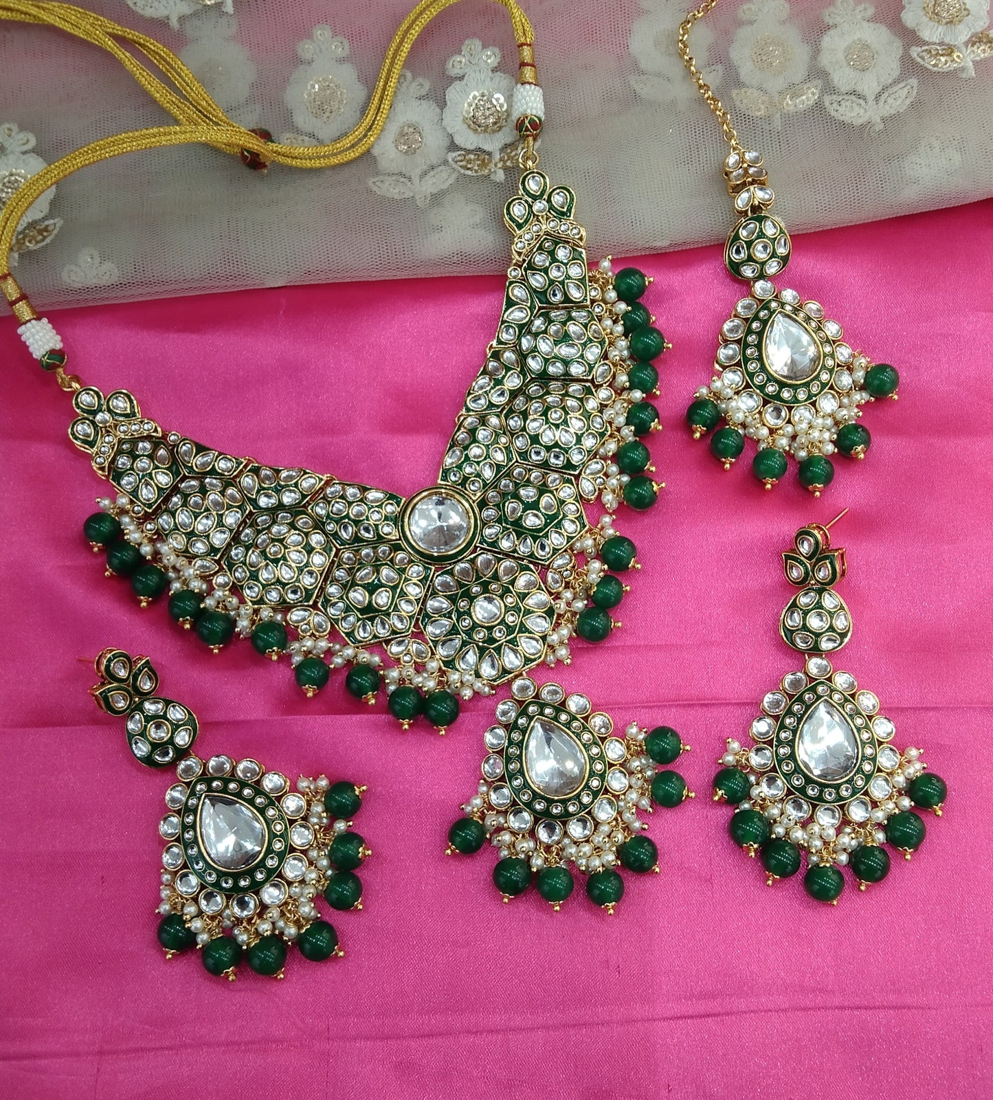 Green Kundan Necklace Jewellery Like Set