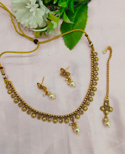 Gold Polki Necklace Jewellery Studio Set