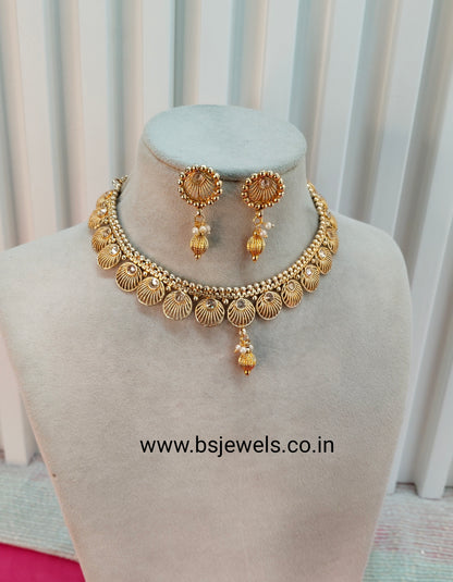 Gold Polki Necklace Jewellery Studio Set