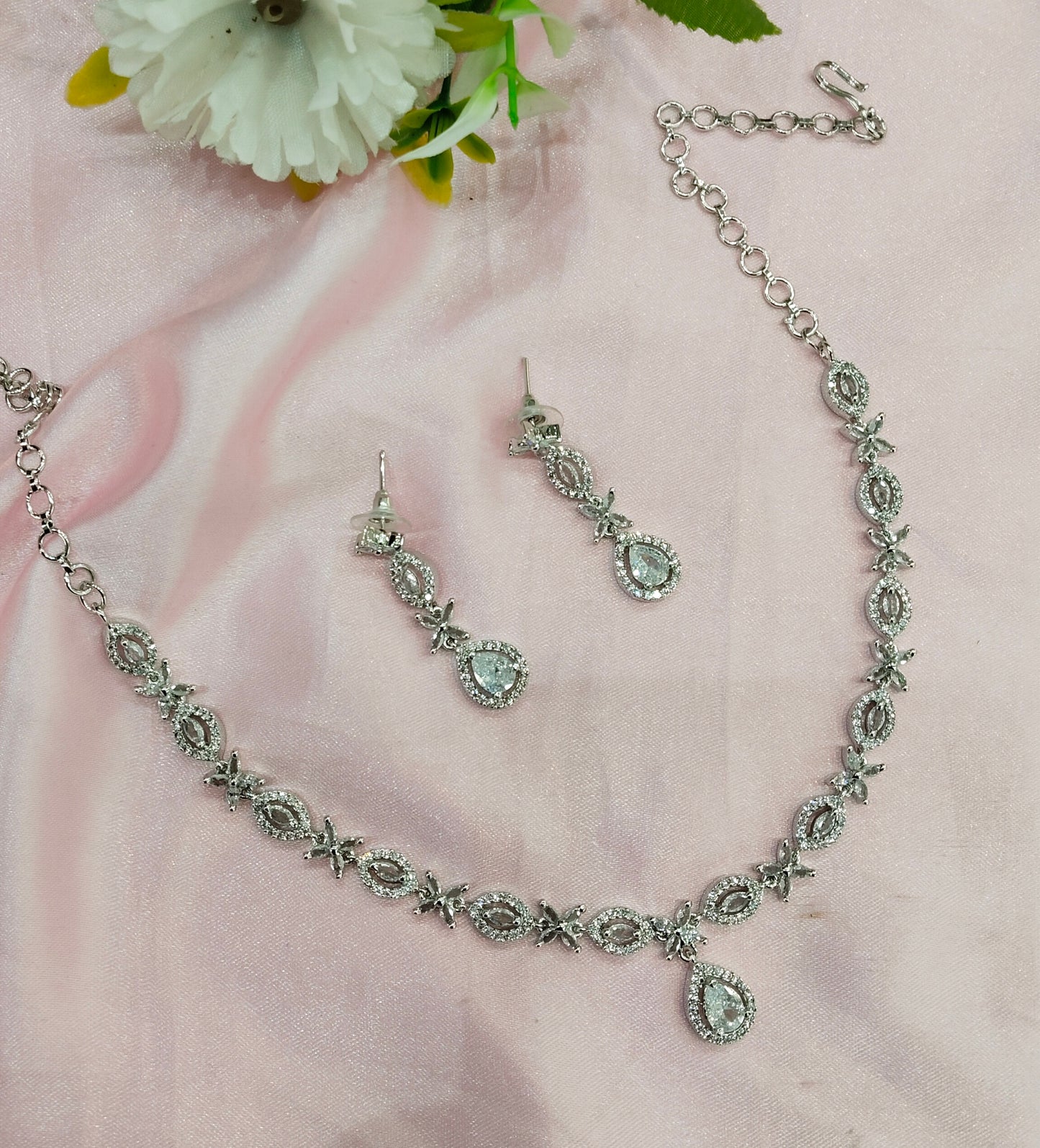 White Silver CZ Necklace Jewellery Berlin Set
