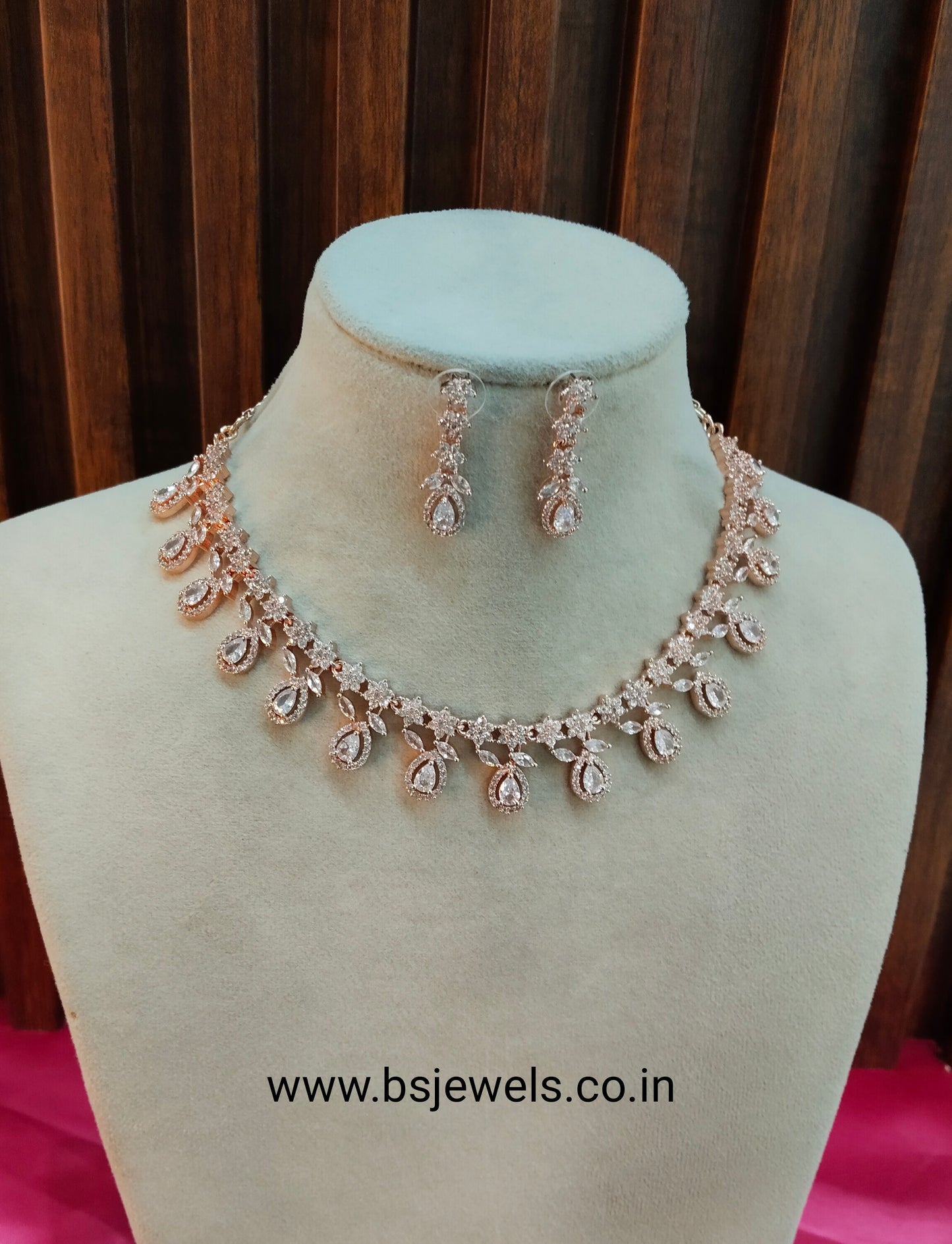 White Rose CZ Necklace Jewellery Cold Springs Set