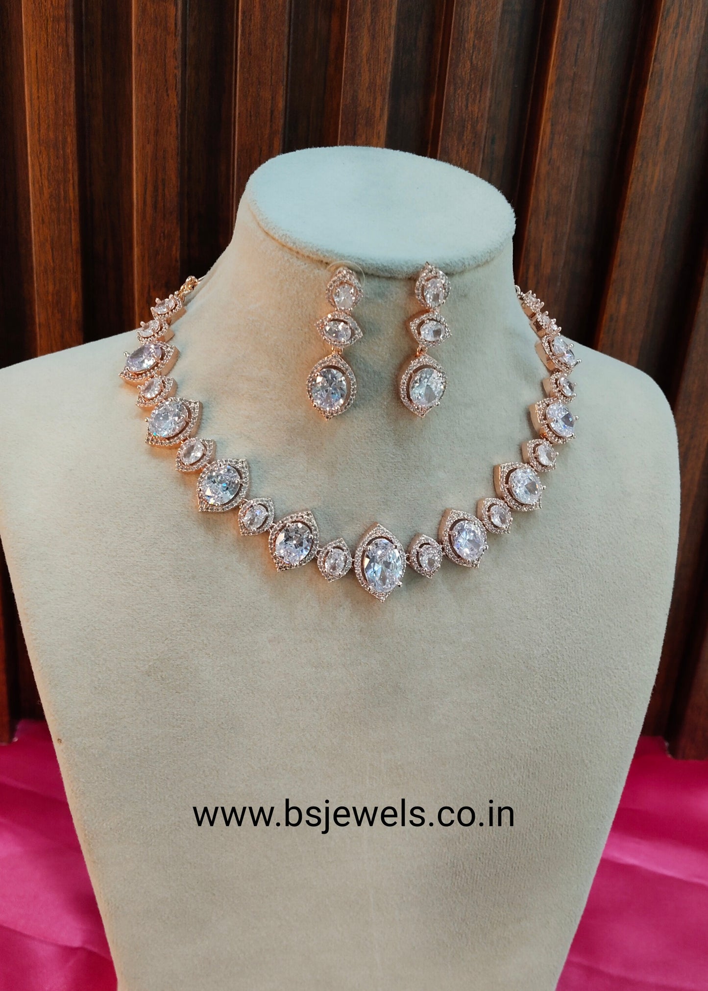 White Rose CZ Necklace Jewellery Tkker Set