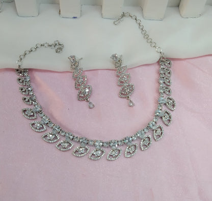 White Silver CZ Necklace Jewellery Scarsdale Set