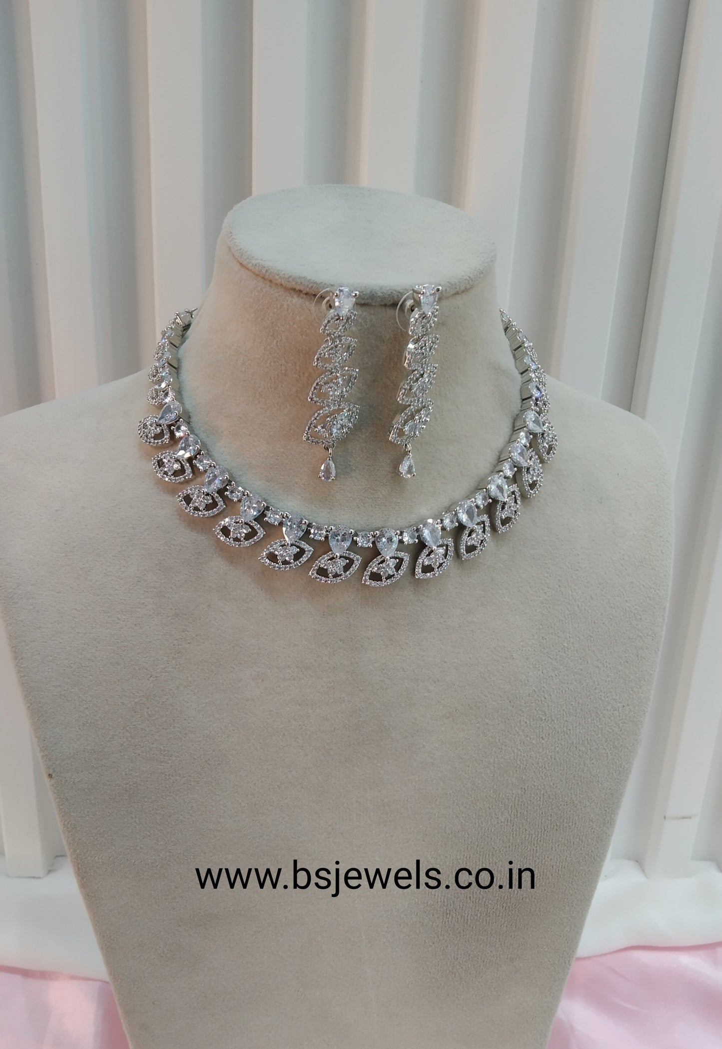 White Silver CZ Necklace Jewellery Scarsdale Set